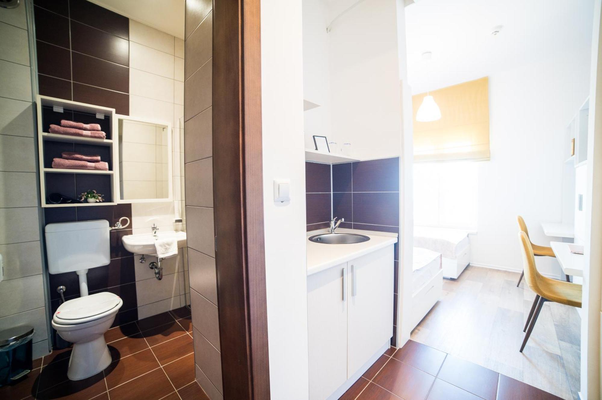 University Hotel Dorrah Tuzla Zewnętrze zdjęcie