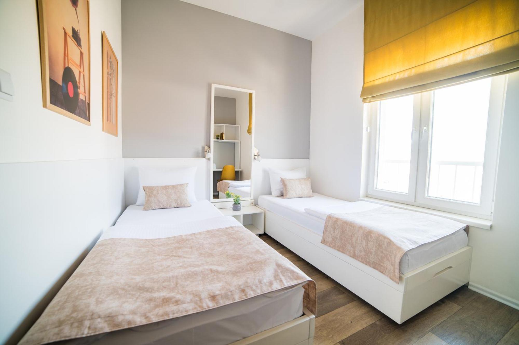 University Hotel Dorrah Tuzla Zewnętrze zdjęcie